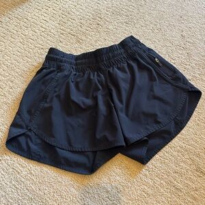 Lululemon short size 6